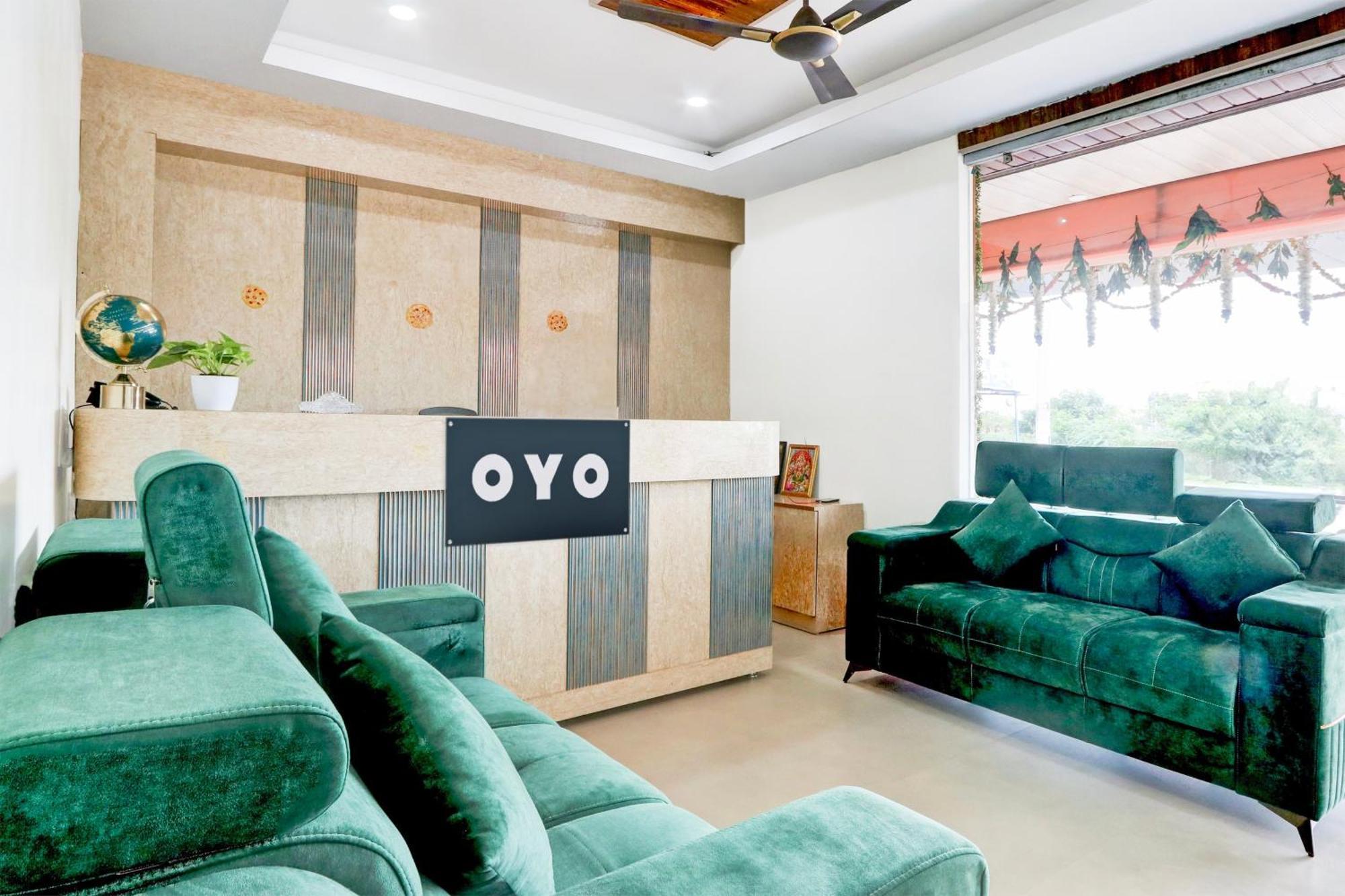 Hotel O Pr Grand Khammam Kültér fotó