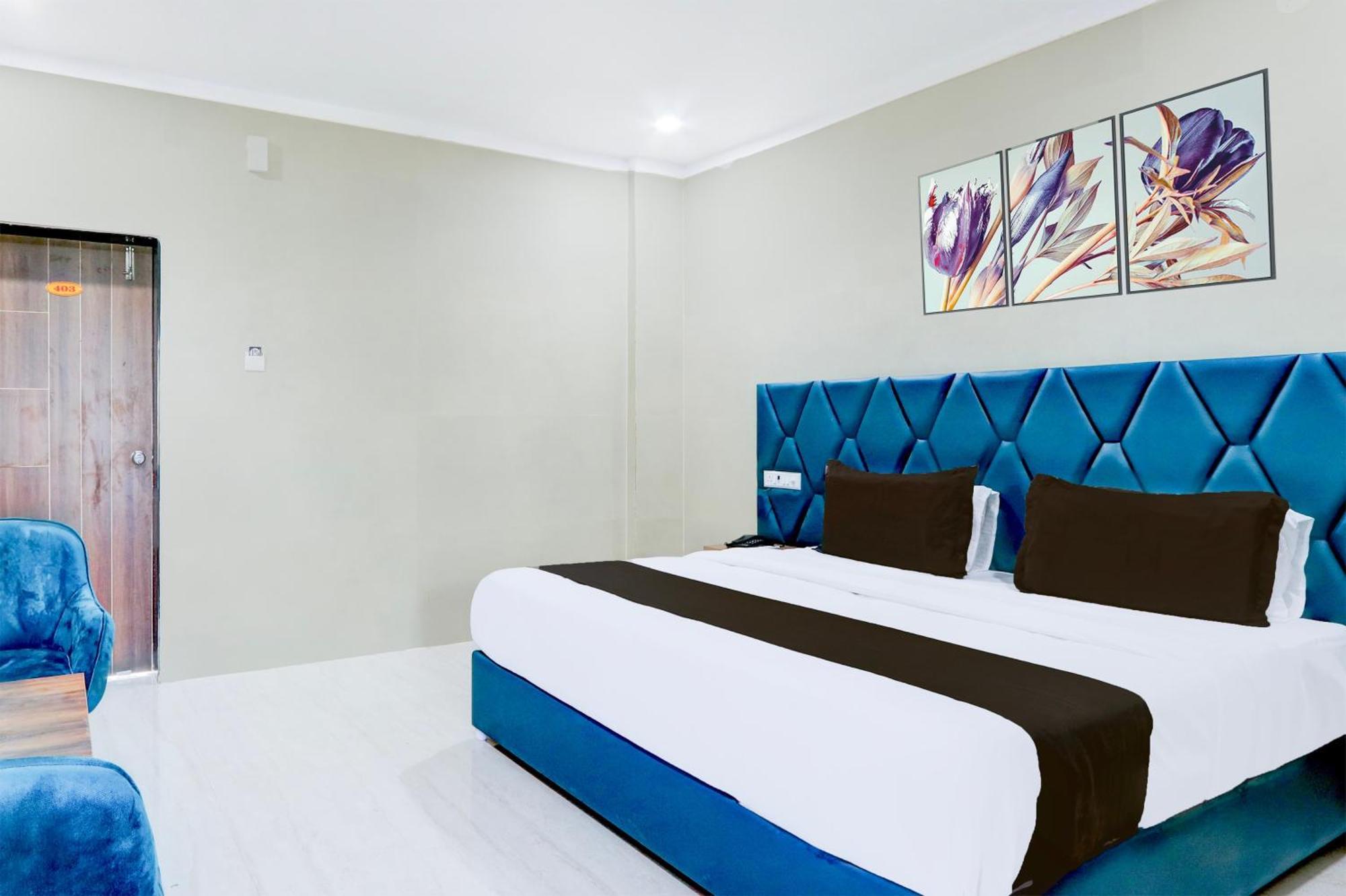 Hotel O Pr Grand Khammam Kültér fotó