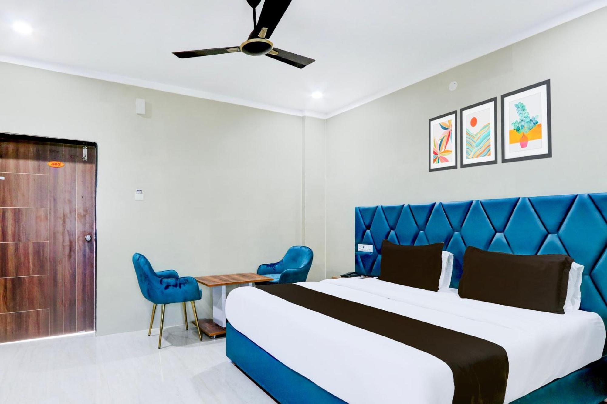 Hotel O Pr Grand Khammam Kültér fotó
